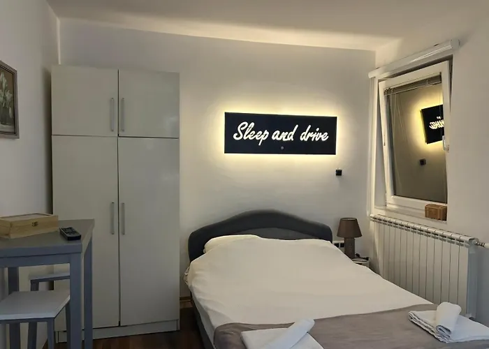 Sleep And Drive No6 Apartamento